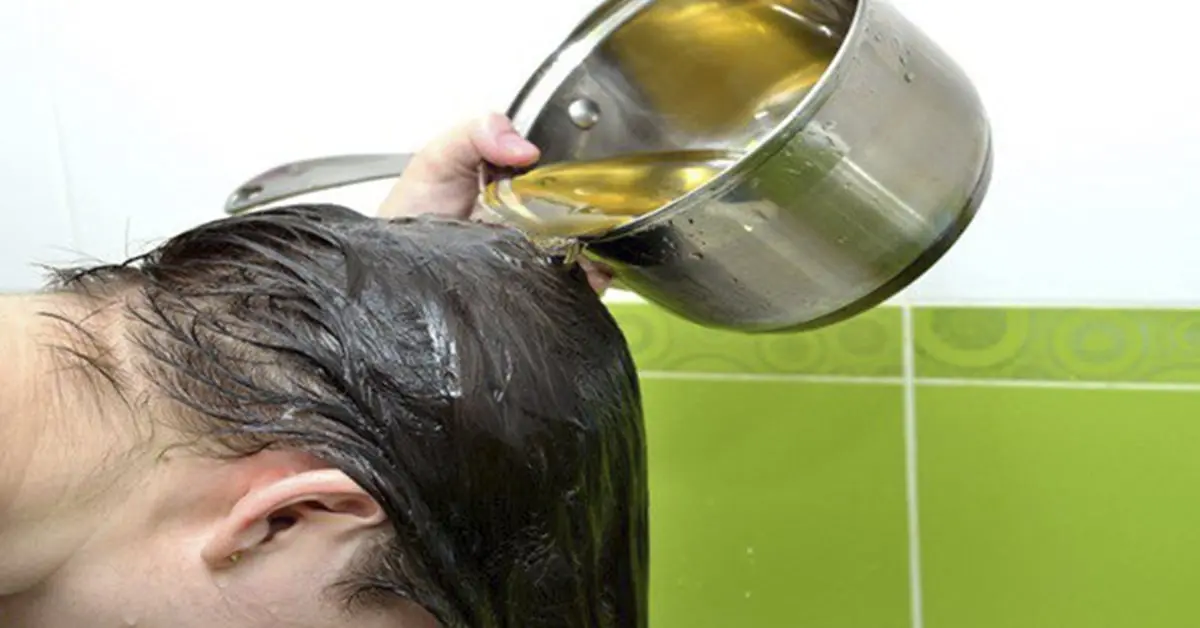 Aceite de ricino: el ingrediente natural que frena la caída del cabello y le da nueva vida